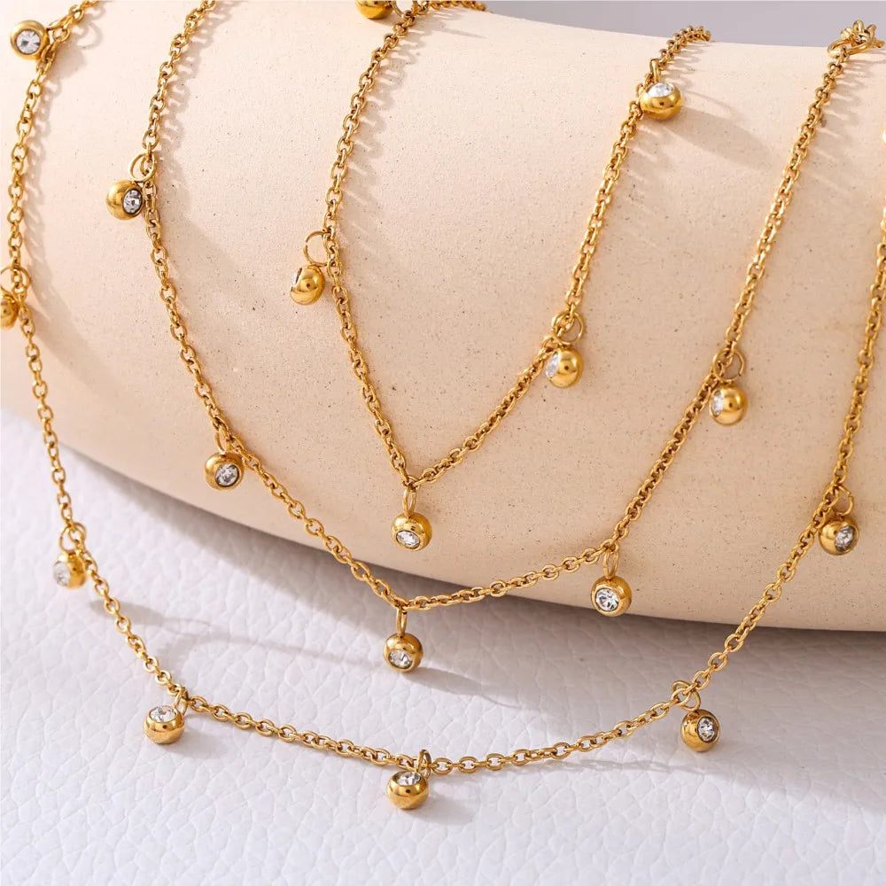 Golden Drape – Vergoldete Fußkette mit Zirkonia