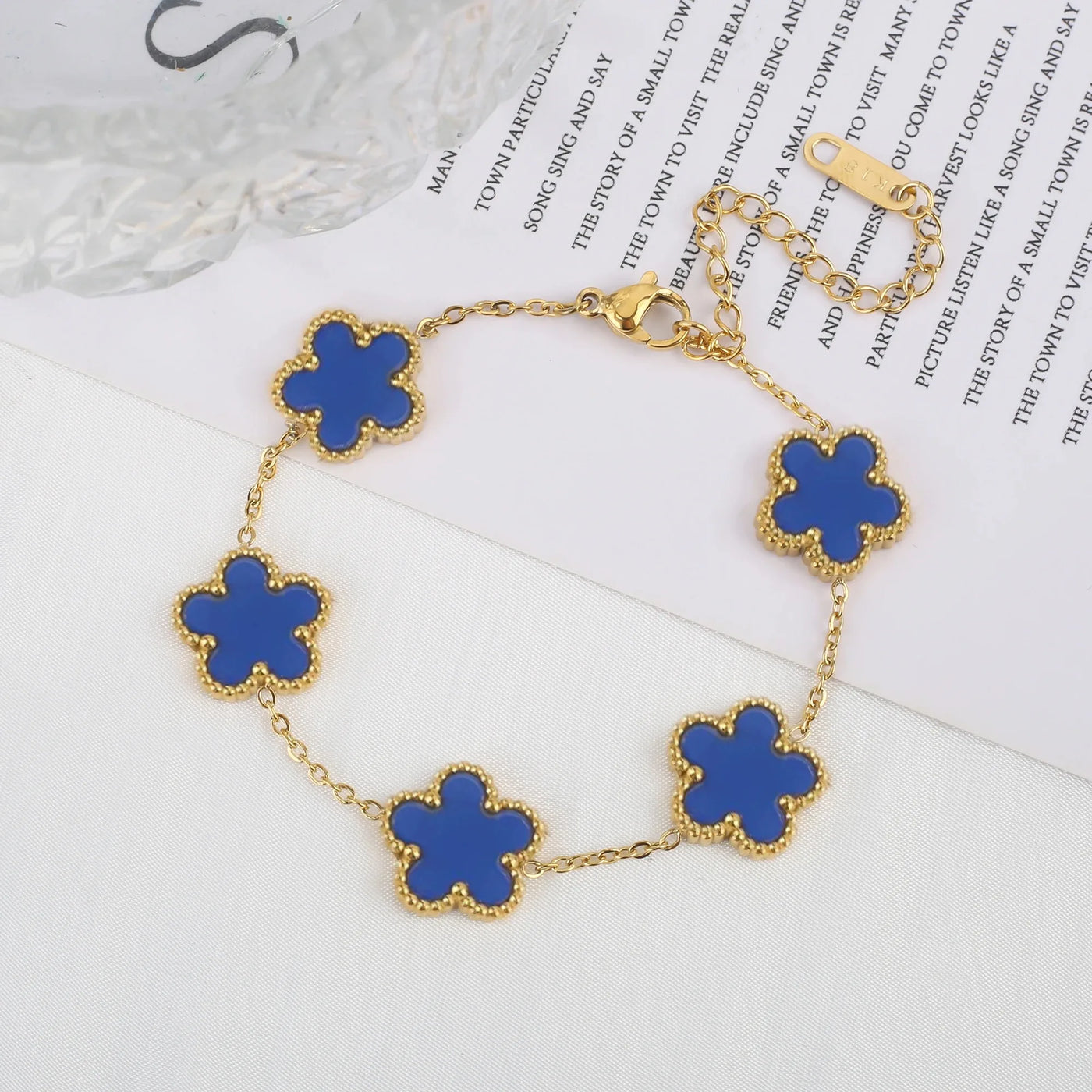 Fleur de Chance – Armband mit farbenfrohen Kleeblatt-Anhängern