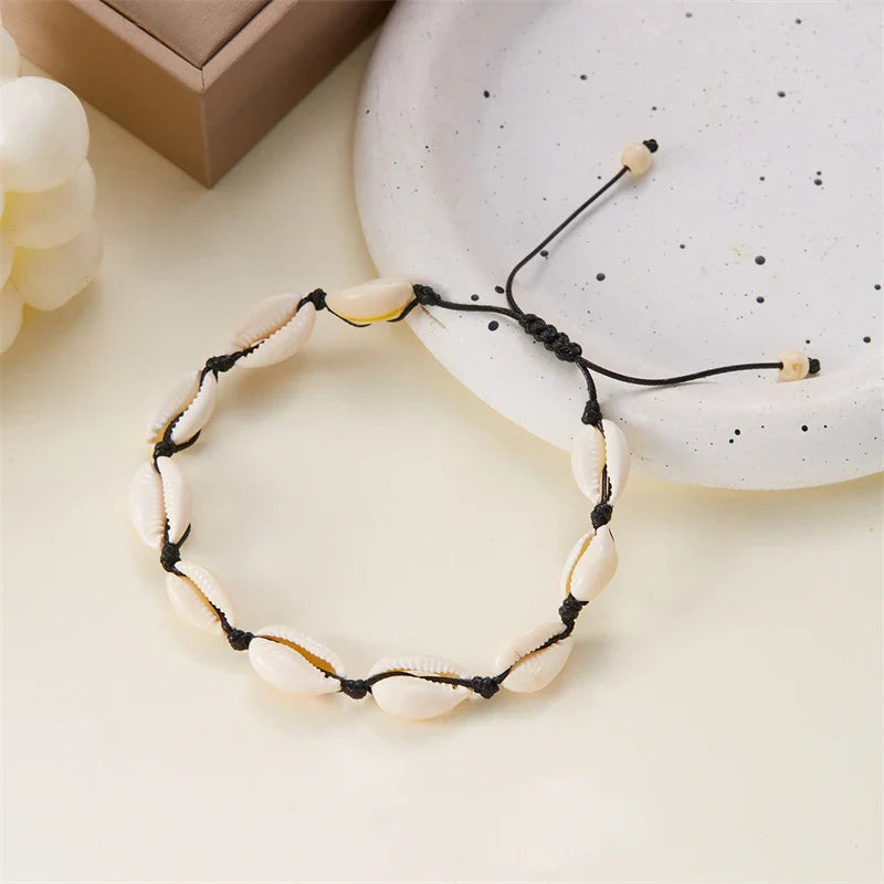 Ocean Spirit – Fußkette mit Kaurimuscheln