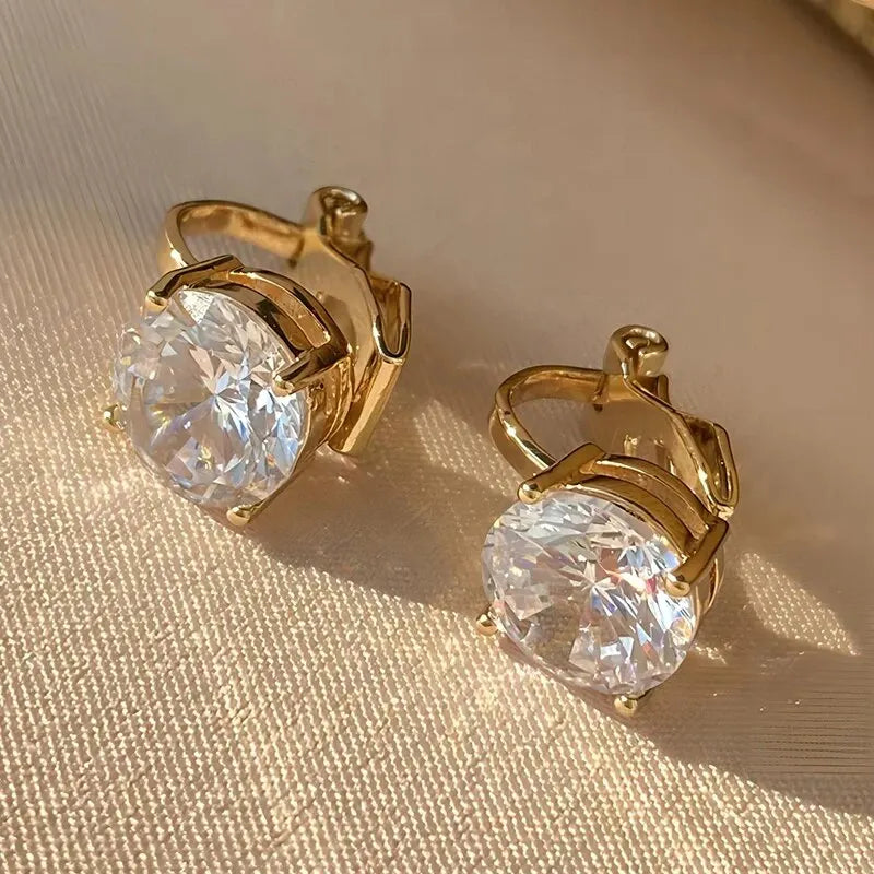 Lumière Dorée – Elegante Zirkonia-Ohrringe