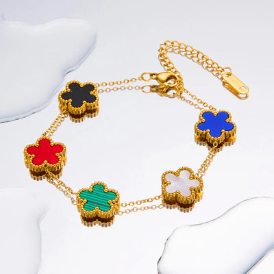 Fleur de Chance – Armband mit farbenfrohen Kleeblatt-Anhängern
