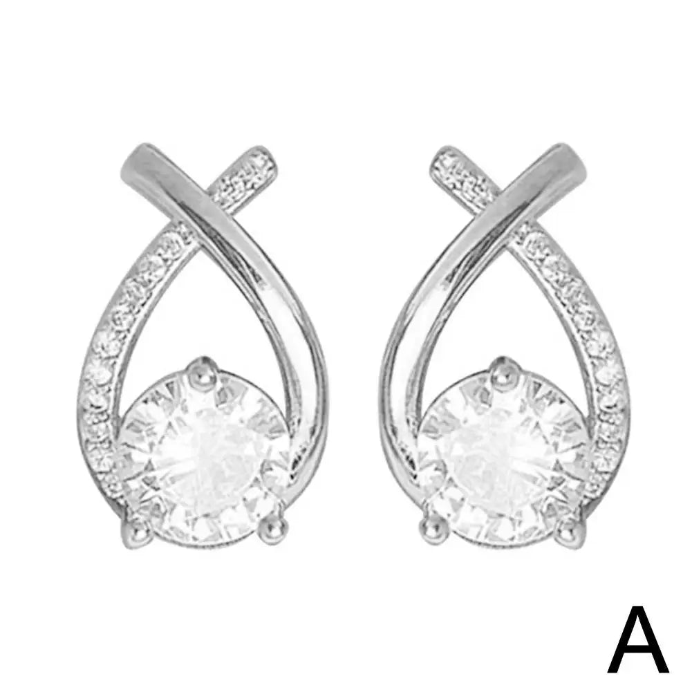 Élégance Croisée – Zirkonia-Ohrstecker in edlem Design