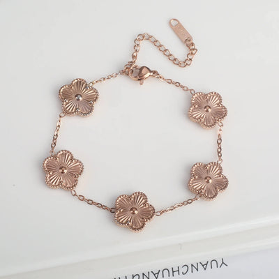 Fleur de Chance – Armband mit farbenfrohen Kleeblatt-Anhängern