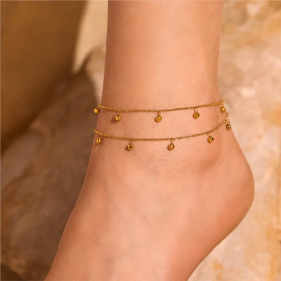 Golden Drape – Vergoldete Fußkette mit Zirkonia